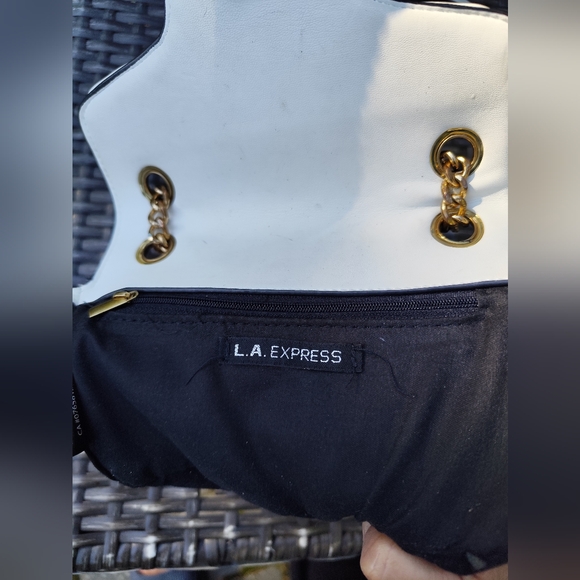 4/$50⭐️L.A. Express Woman’s Purse - Picture 6 of 8